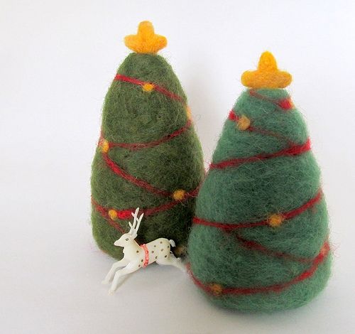 How to Make a Needle Felted Christmas Tree Decoration?