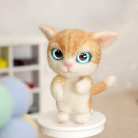 Blue Eyes Cat - Needle Felting Wool Kit