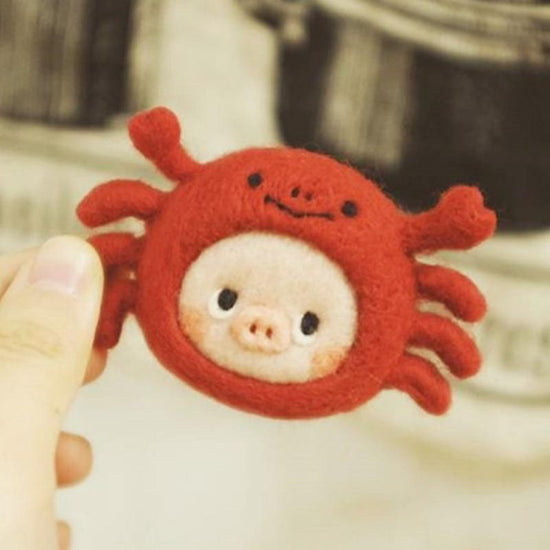 Mini Crab Piggy - Needle Felting Wool Kit